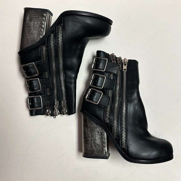 Jeffrey Campbell Lowrey Leather Metal Heel Boot - Picture 5 of 16